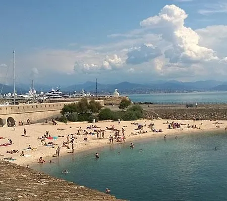 Apartman 2 Bedroom Modern In With Sea View